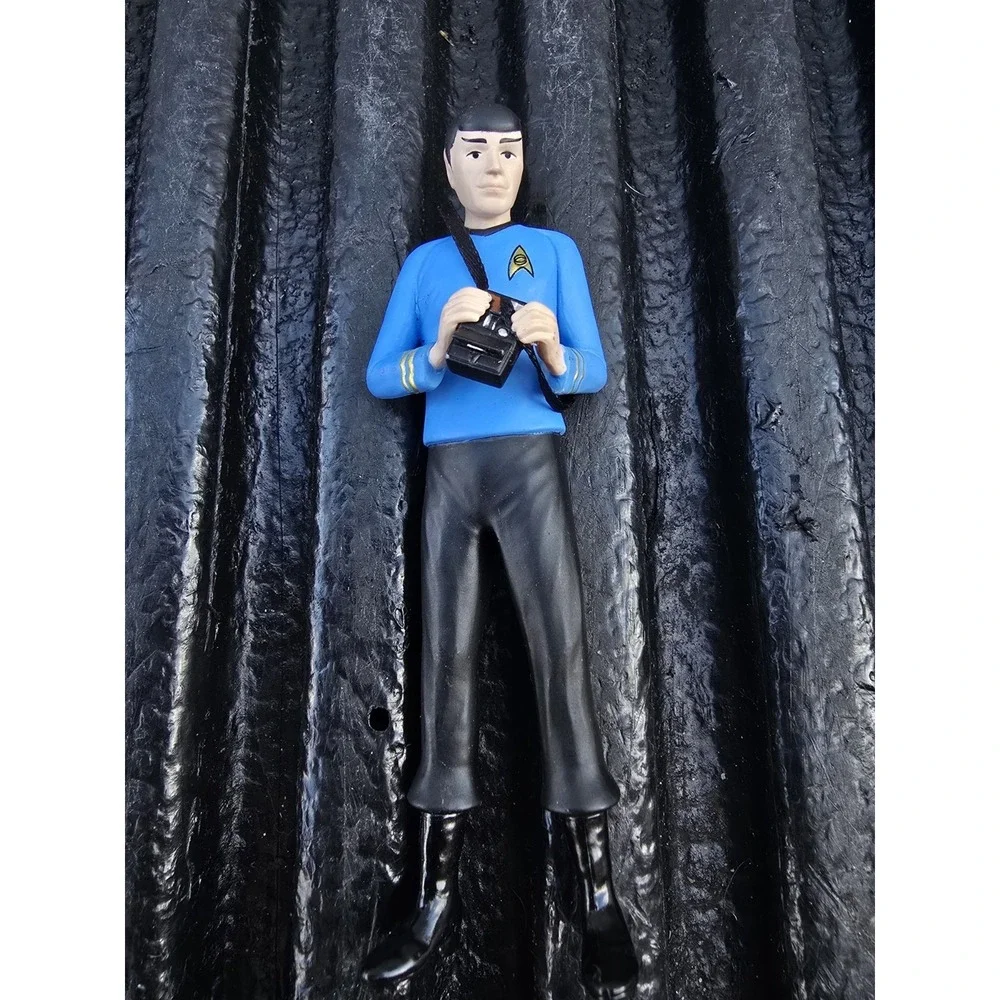 LOT-2009 Star Trek Klingon Battle Cruiser Keepsake Ornament Kirk‎